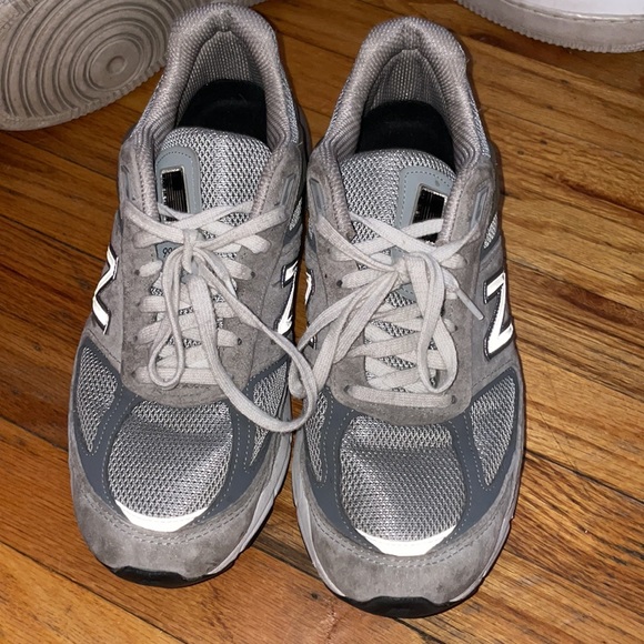 New Balance 990v5 - Picture 2 of 4